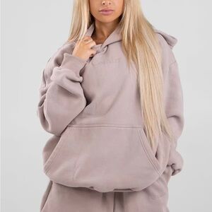 BRAND NEW Comfrt Signature Hoodie